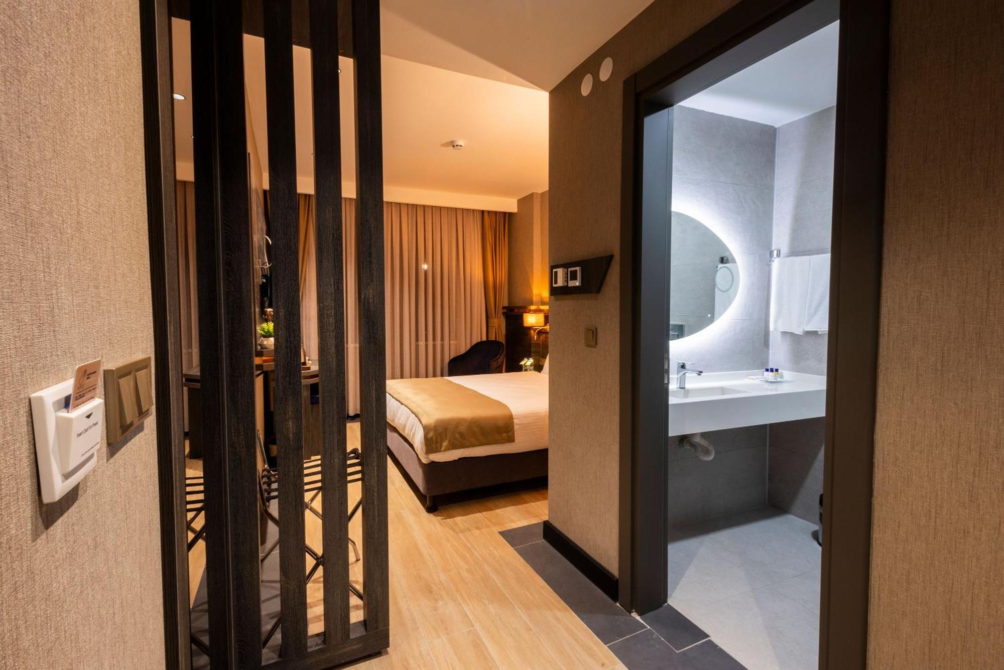 Westdoor Hotel 埃迪尔内 外观 照片