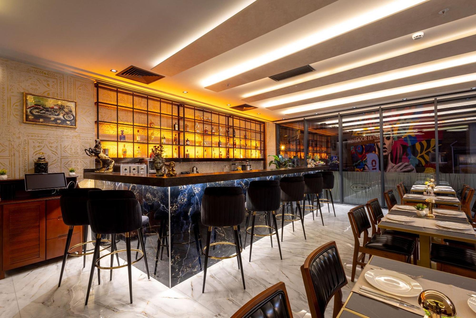 Westdoor Hotel 埃迪尔内 外观 照片